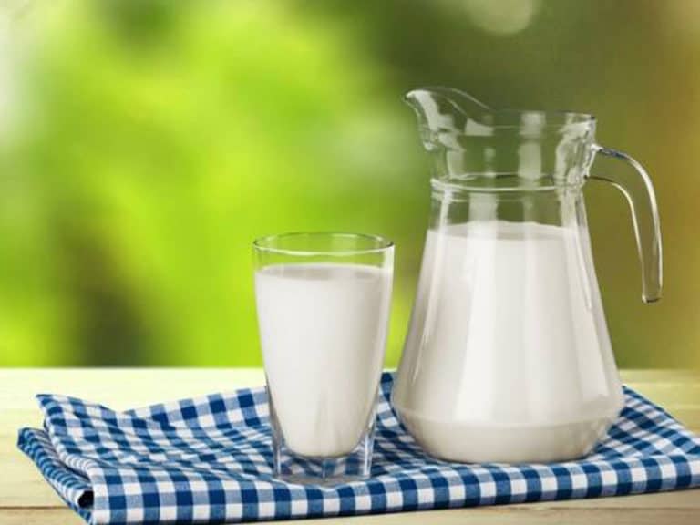 Cách làm 5 loại sữa tăng cân cho người gầy ngay tại nhà