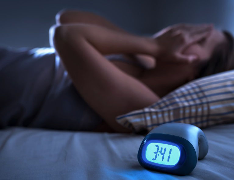 Bệnh mất ngủ: Nguyên nhân do đâu? Điều trị bệnh như thế nào?