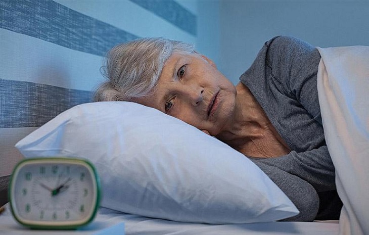 Mất ngủ tuổi trung niên: Nguyên nhân, hệ lụy, cách cải thiện