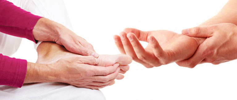 Tê bì chân tay: Nguyên nhân, triệu chứng và cách điều trị