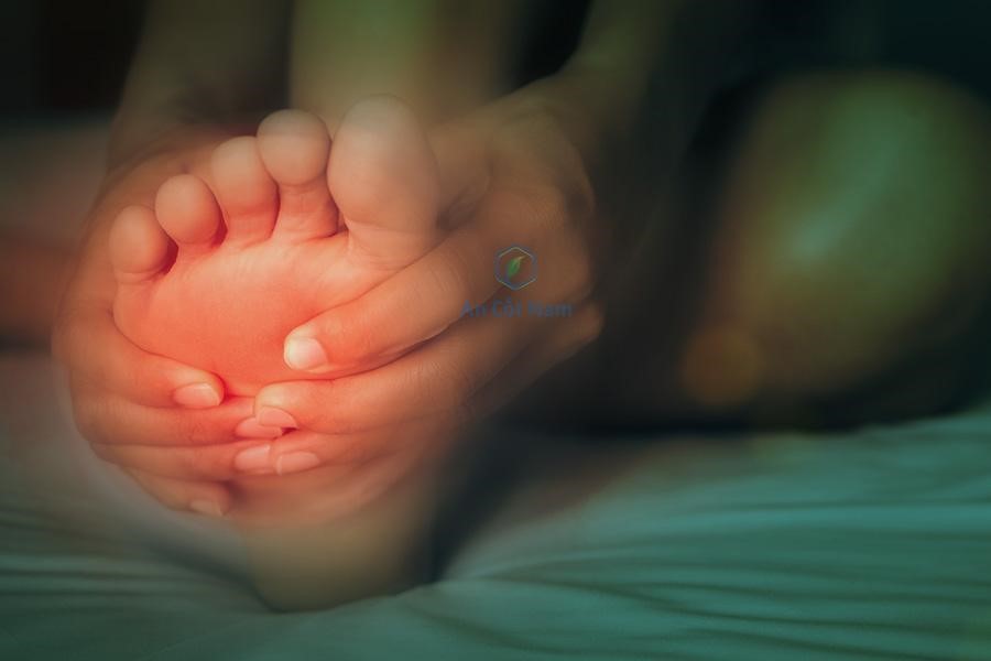Tê chân tay khi ngủ là bệnh gì và cách trị hiện tượng này dứt điểm