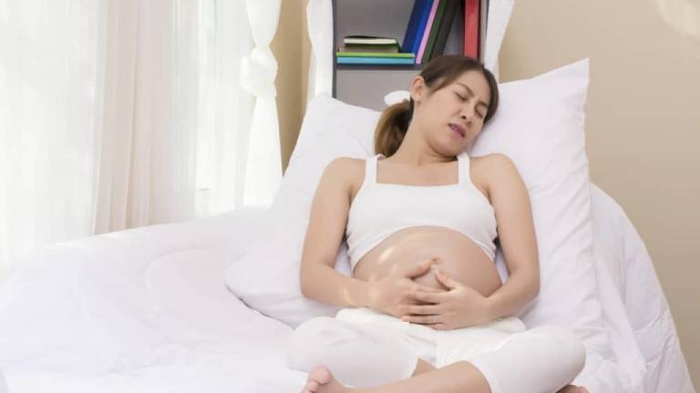 Đau dạ dày khi mang thai: Giải pháp điều trị an toàn cho bà bầu