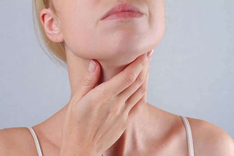 Đau họng nên ngậm gì cho thanh cổ giảm đau mau khỏi?