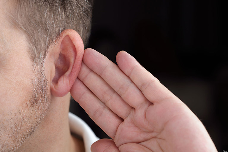 Điếc và khiếm thính: Các thông tin cần biết và cách điều trị