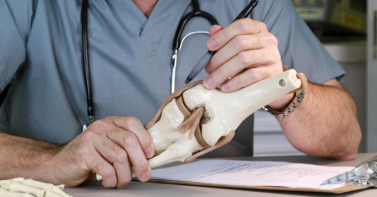 Bệnh viêm khớp cổ chân: Nguyên nhân Triệu chứng và Cách chưa an toàn nhất