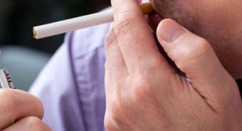 Hút thuốc lá có thể gây ra bệnh ung thư tuyến tiền liệt