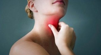 Triệu chứng của bệnh ung thư tuyến giáp