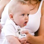 Phòng tránh trào ngược dạ dày ở trẻ sơ sinh