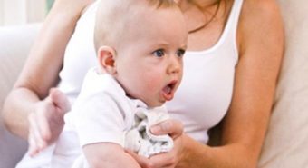 Phòng tránh trào ngược dạ dày ở trẻ sơ sinh